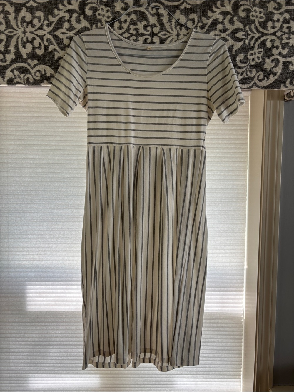 Striped Short-Sleeve Midi Dress in Cream and Black